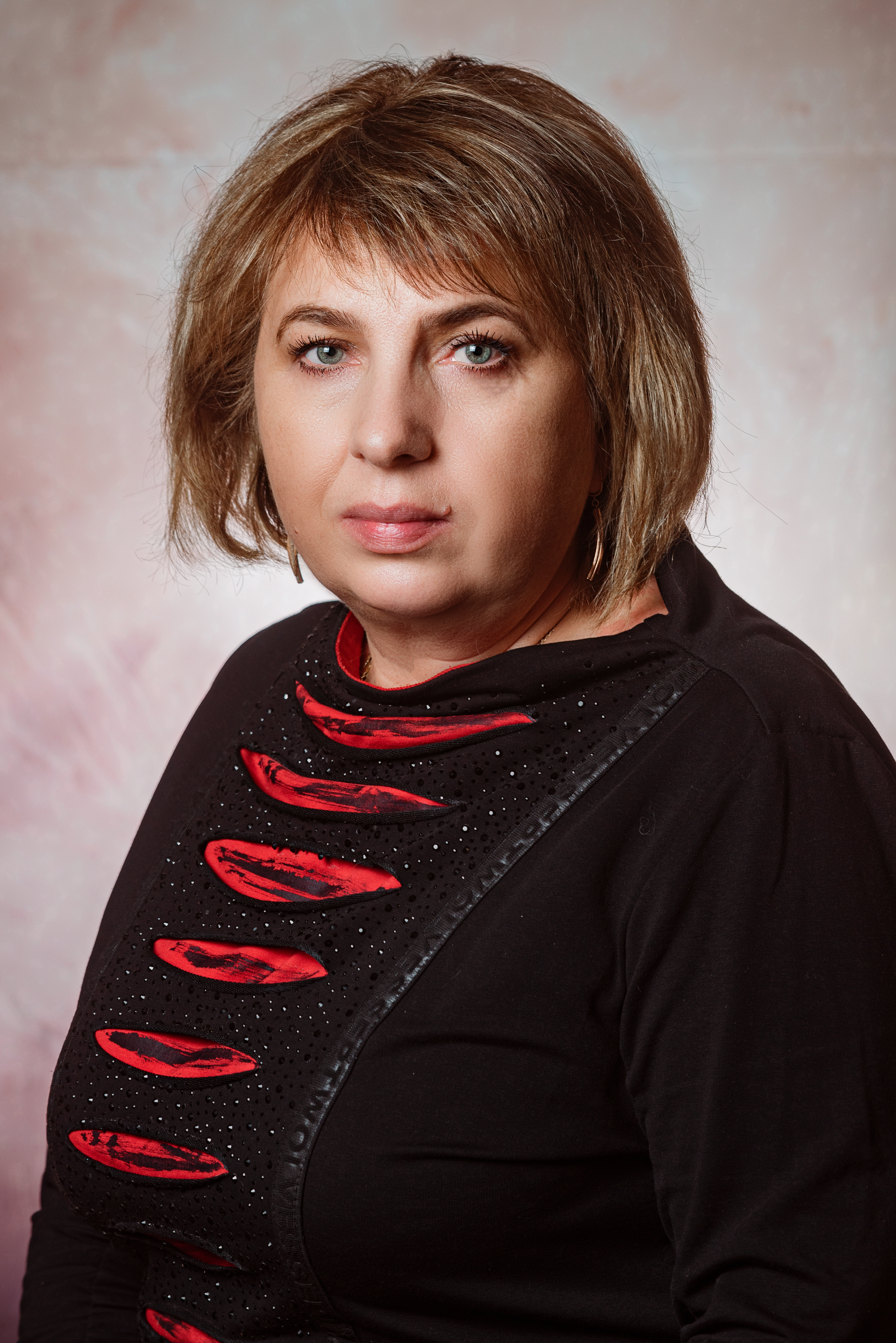 Краснова Оксана Егоровна.