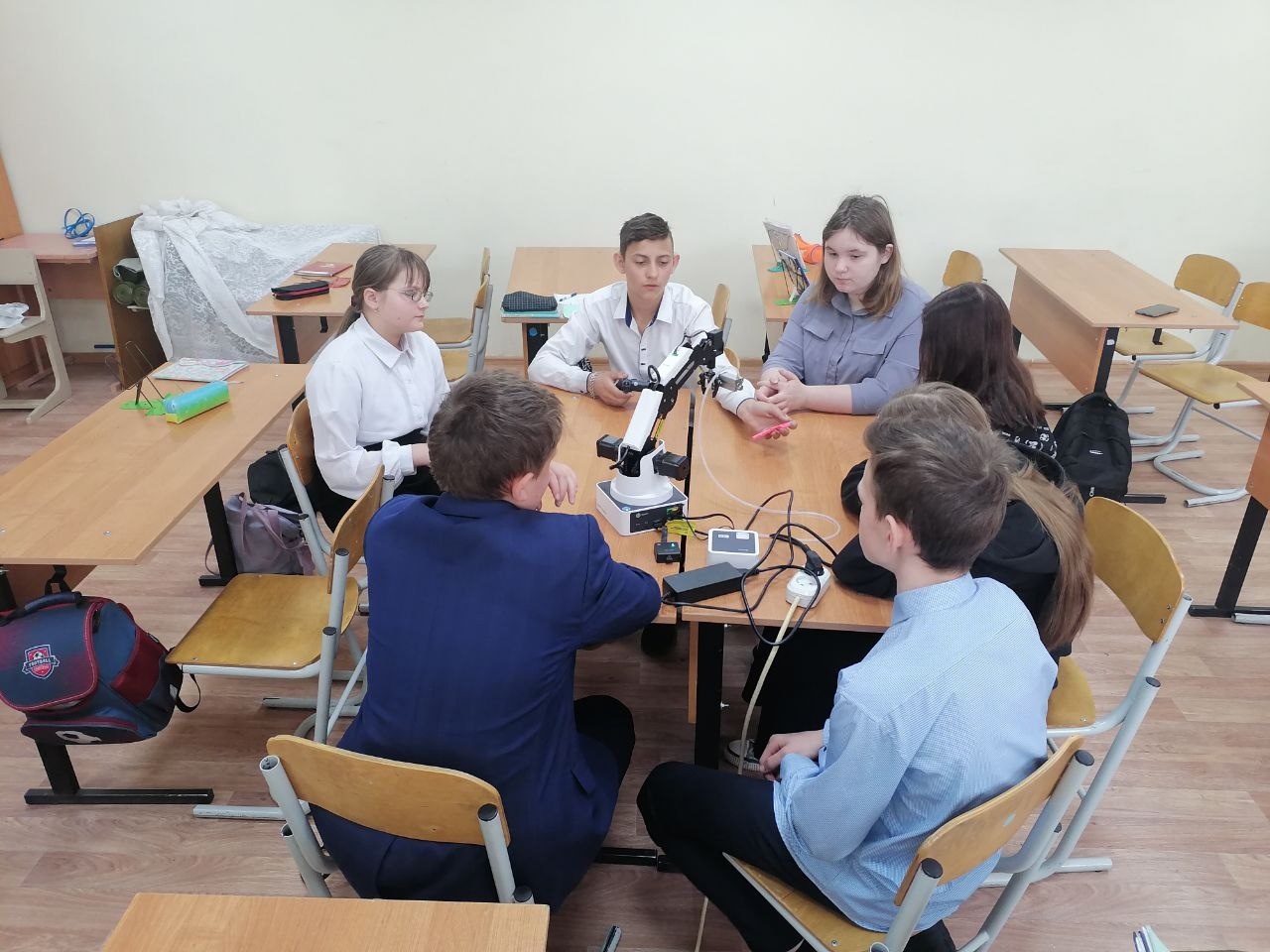 Собираем роботов.